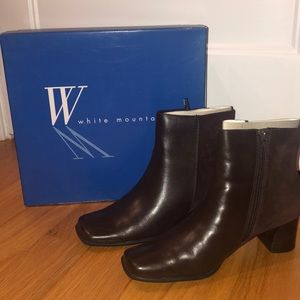 White Mountain Hope Leather Ankle Boots